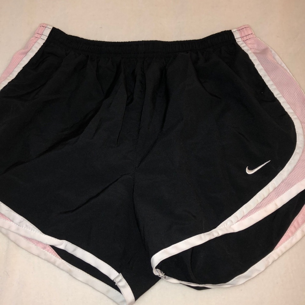 Nike shorts size 4
